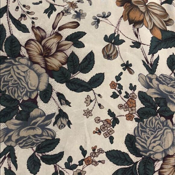 100% Silk used   - Picture 4 of 4